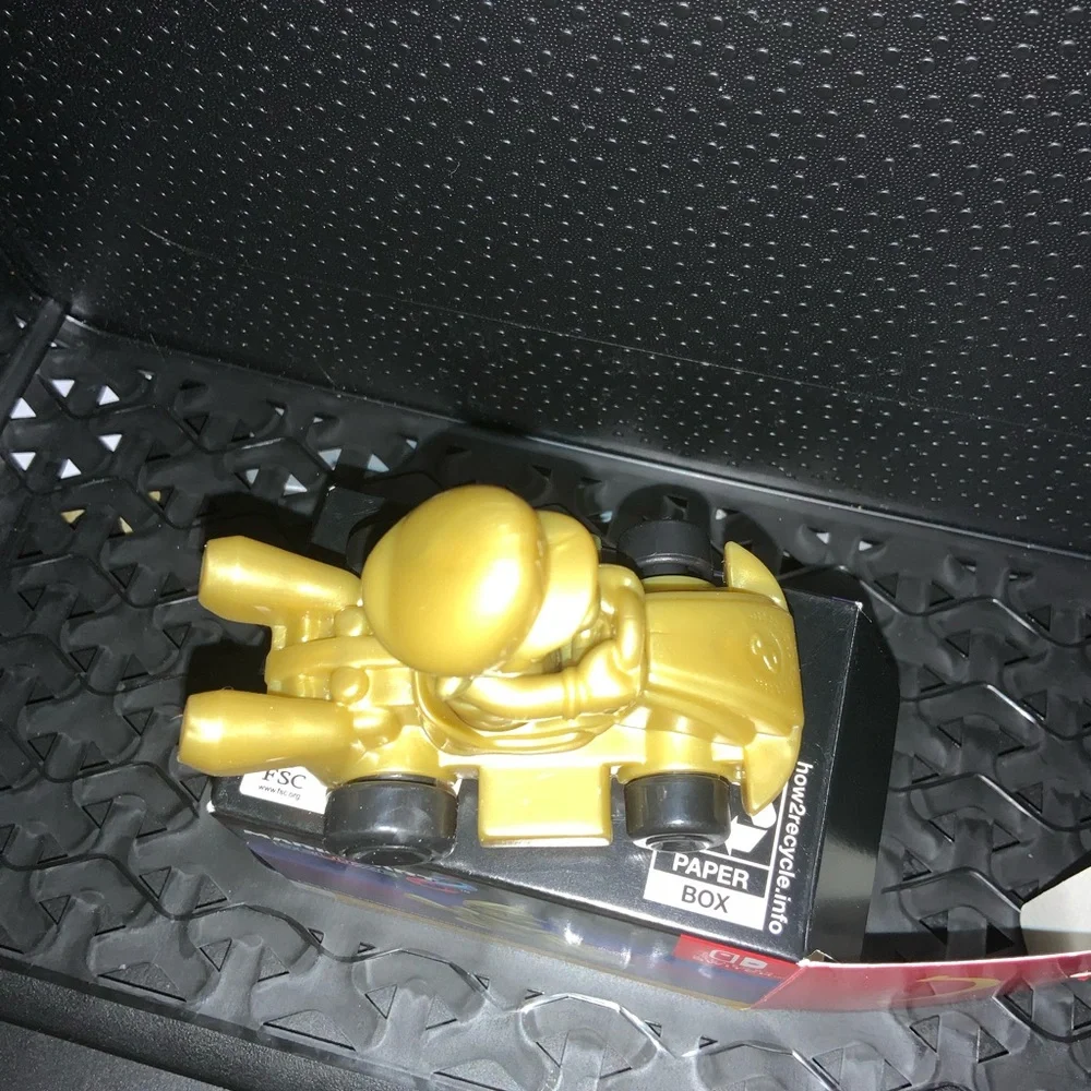 5/$25 Nintendo Switch McDonald’s Gold Mario Kart Deluxe Figure plastic